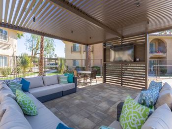 Outdoor lounge